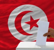 تونس.. قيس سعيد وحزب الدستوري الحر في المرتبة الأولى و حوالي 43% من التونسيين لا يدلون بنوايا تصويتهم