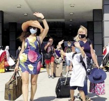 روسيا تقيم الوضع السياحي لاستئناف الرحلات في مصر