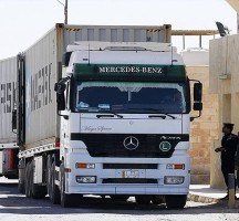 السعودية تمنع دخول الشاحنات التي عمرها 20 عامًا وسائقوها يحتجون