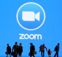 Zoom تعلن عن أرباح ضخمة لكنها تحذر من التباطؤ