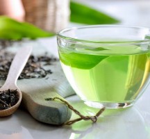 لتعزيز نضارة بشرتك... عليكِ بالشاي الأخضر