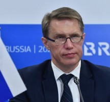 وزير الصحة الروسي: ليست هناك أية موجة ثالثة للكورونا
