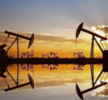 أسعار النفط تسجل المكاسب بعد ارتفاع 1%