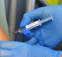 باكستان تفرض عقوبات على الممتنعين عن تلقي اللقاح