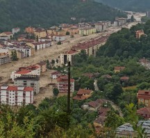 ارتفاع حصيلة وفيات فيضانات الشمال التركي
