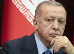 على غرار أردوغان .. مسؤول تركي يسخر من نواب البرلمان