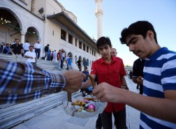 اي يوم عيد الفطر