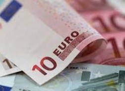 سعر صرف اليورو مقابل الدولار
