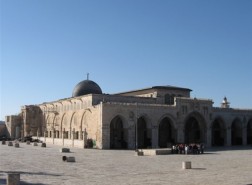 متى بني المسجد الاقصى