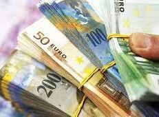 سعر صرف اليورو مقابل الدولار اليوم