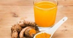 فوائد شرب الكركم على الريق