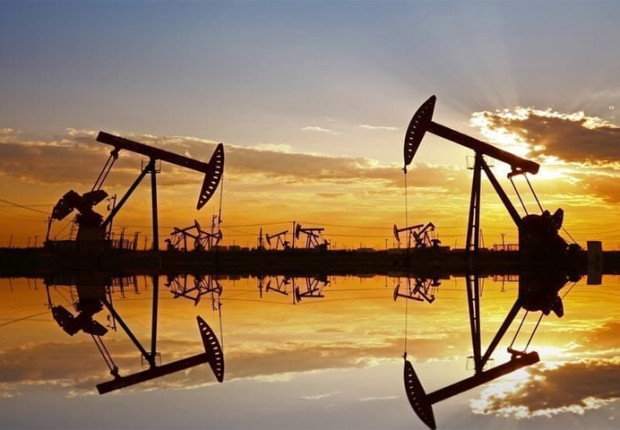 لماذا يعجز الغرب عن قطع عائدات النفط الروسية
