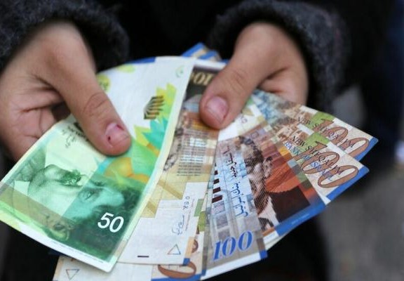 5 توقعات لسعر صرف الدولار بعد رفع نسبة الفائدة في فلسطين 2022