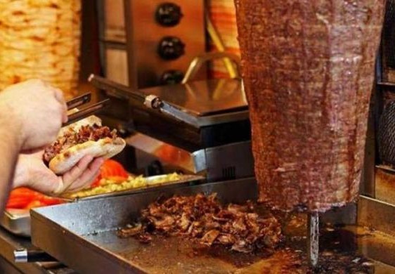 إغلاق أشهر مطعم شاورما بجدة