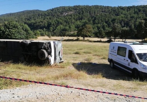 حادثة اصطدام حافلتي سياح وطلاب في تركيا