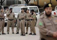 غرامة مالية على من يرفع صوته بالأماكن العامة