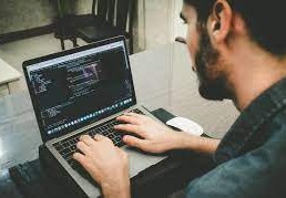 انطلاق المسابقة السعودية للبرمجة لطلاب الجامعات