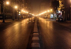 اول من طبق نظام منع التجول في الاسلام