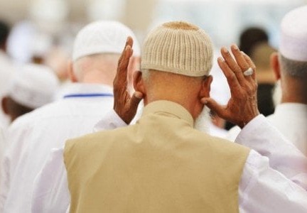 كم تكبيرة في صلاة العيد