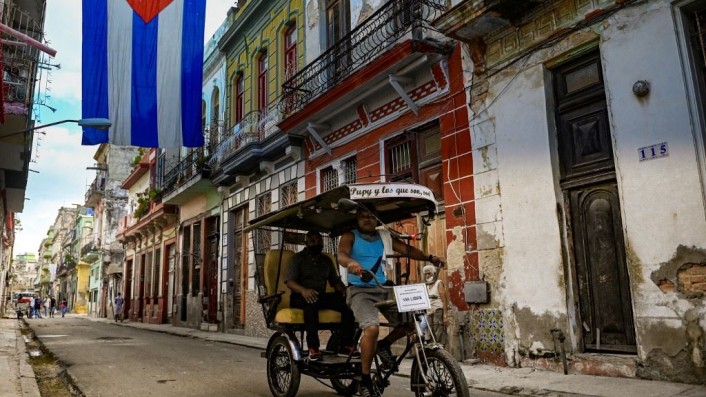 خصائص الكفاح التحرري في كوبا ومصر