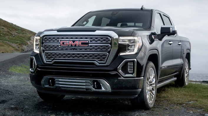 تعرف على مميزات سيارة GMC Sierra Denali الكهربائية