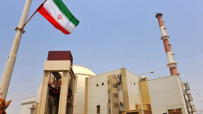 الدرونات هاجمت إيران: مَن وراء الهجوم وما هدفه الحقيقي؟
