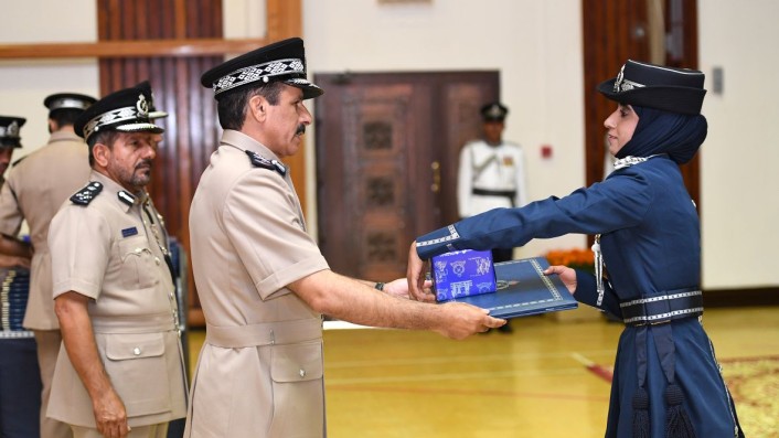 شروط التسجيل في شرطة عمان السلطانية