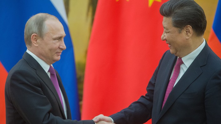موسكو وبكين تستعرضان وحدتهما في الرد على ضغوط مجموعة السبع