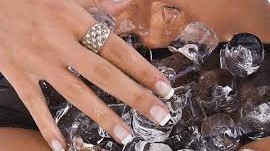 تحدى المياه المثلجة